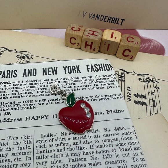 Vintage Apple Enamel Pendant with Rhinestones Charm - Picture 3 of 3